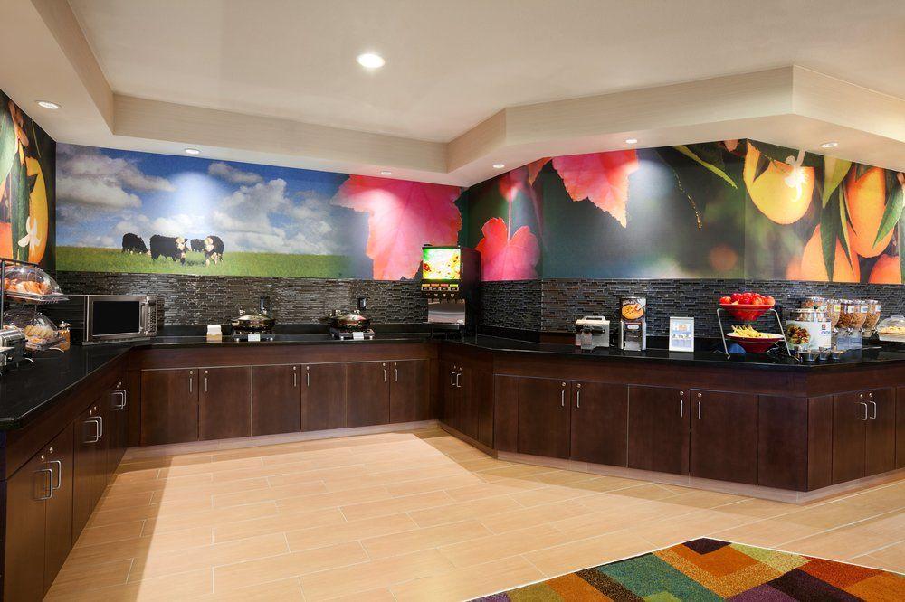 Fairfield Inn & Suites Lansing West Delta Center Township Buitenkant foto
