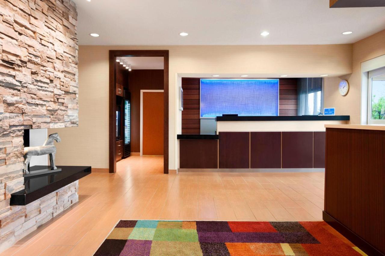 Fairfield Inn & Suites Lansing West Delta Center Township Buitenkant foto