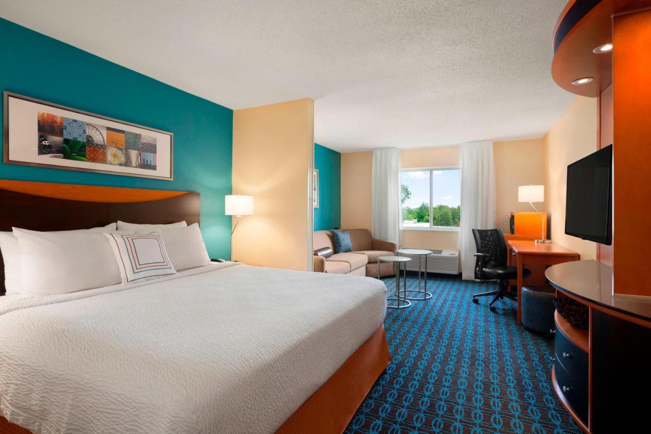 Fairfield Inn & Suites Lansing West Delta Center Township Buitenkant foto