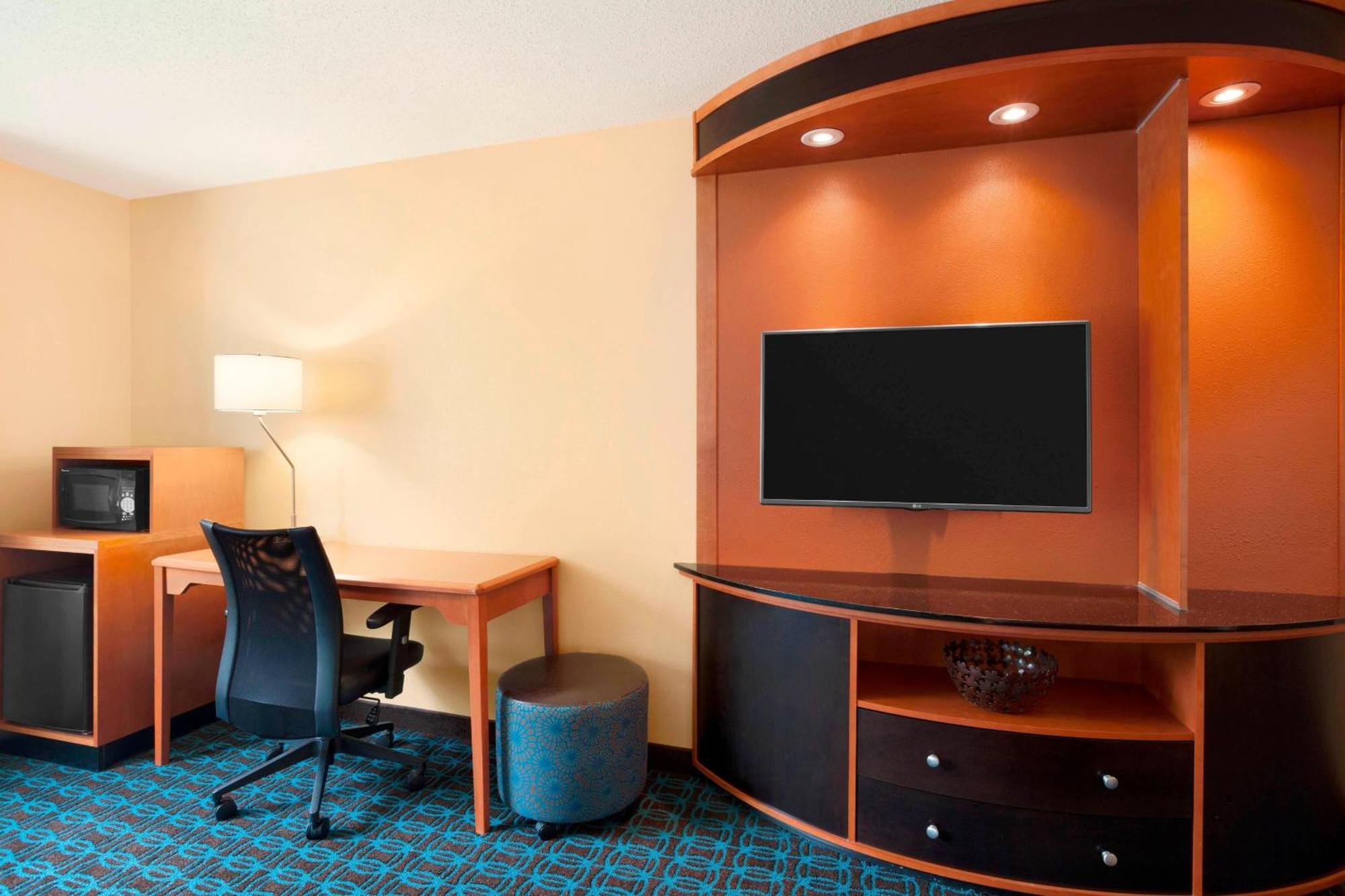 Fairfield Inn & Suites Lansing West Delta Center Township Buitenkant foto